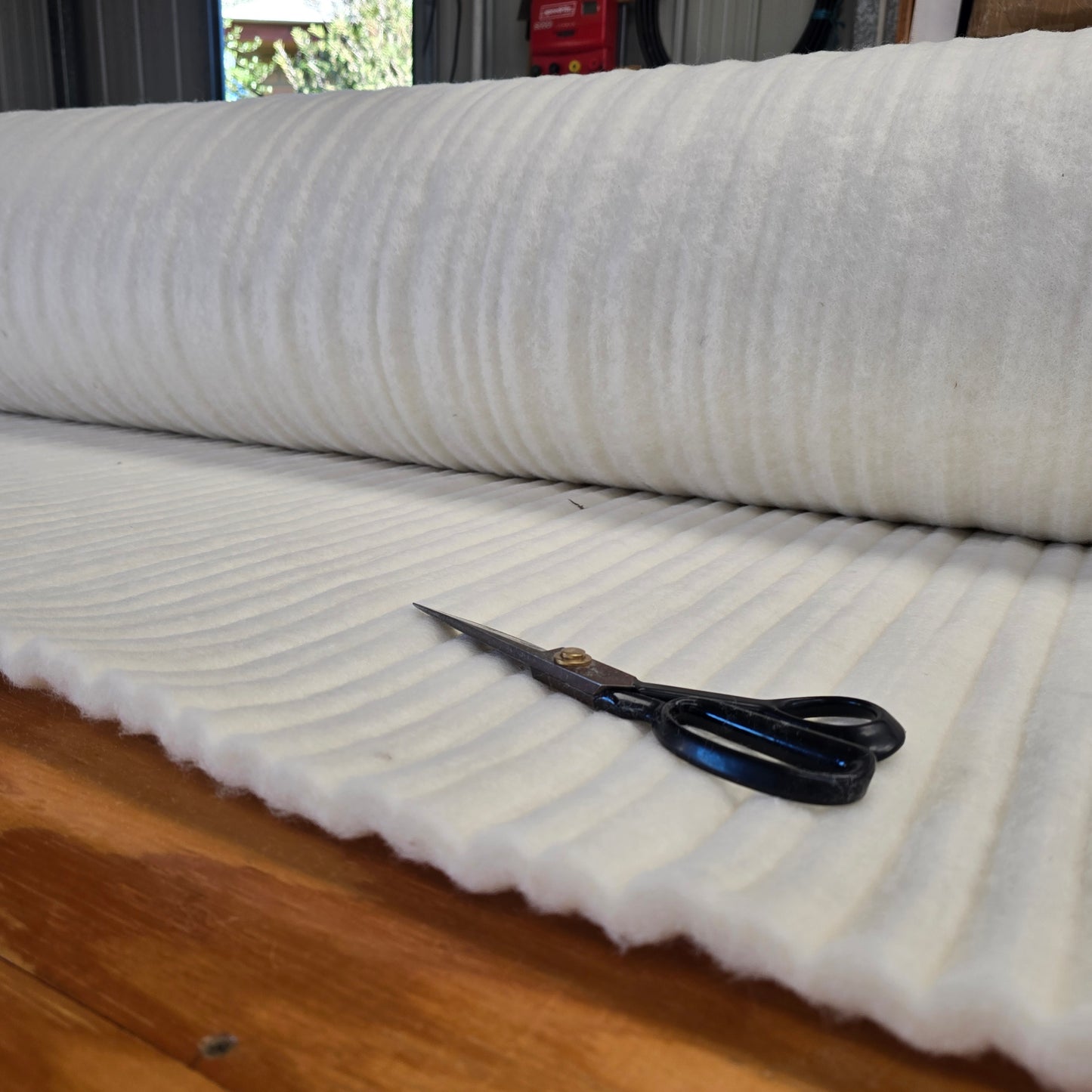 100% wool 1000gsm